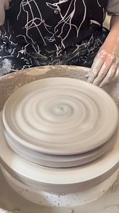 12K views · 44 reactions | Let’s throw plates ️ 﫶 ‼️PLATE TIP‼️Plates are known to crack during firings. Once your plates are bone dry, fire them vertically against the bricks to avoid any cracks  You can find the shaping tool on my Amazon storefront 懶#pottery #potterywheelthrowing #potterytutorial | Ceramics Olivia | Facebook