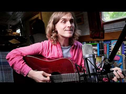 Westering Home - Scottish folk song about Islay (with accordion and vocal harmonies) (The Corries)