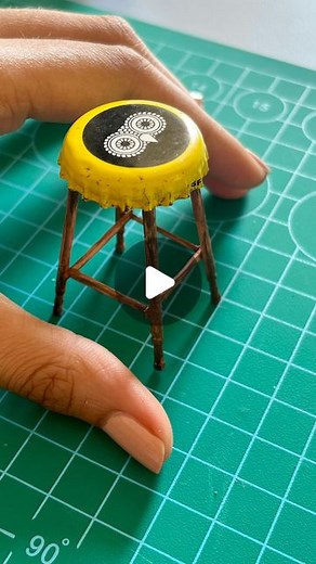 Art | Miniatures | Maker on Instagram: "Beer bottle cap-Mini stool #happysaturday 🌹#documenting . . #mini #miniature #miniatureartist #miniaturepainting #miniatures #diorama #dioramas #art #artwork #craft #howto #diy"