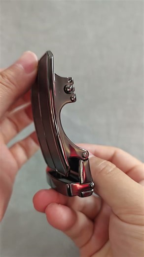 Stripe Pattern Gunmetal Automatic Belt Buckle #carosung #hebillas #buckles