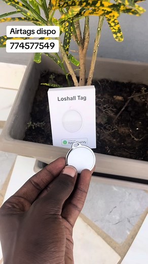 Airtags disponible chez senegal drone dakar. #senegaldrone #dronecamera #viral #senegalaise_tik_tok #LoshallTag #AirTag #GadgetUtile #Sécurité #LocalisationFacile #gps #gpstracker #gpsdakar #airtag #airtags #airtagsapple #dakar #drone