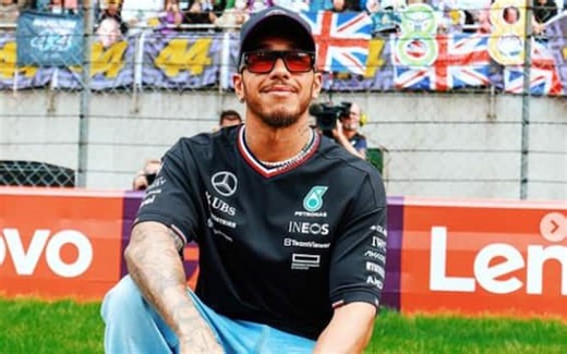 Ferrari, la carica di Hamilton: "Dura lasciare Mercedes, ma voglio tornare a vincere"