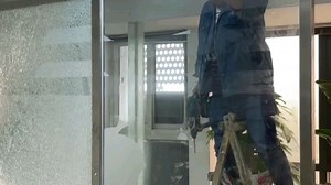 第一次见这种自爆玻璃：开眼了