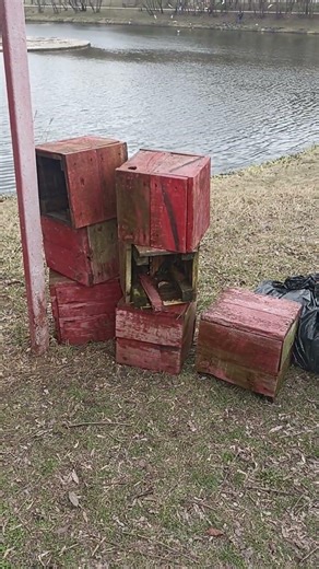 КТО ПОМНИТ,ДЛЯ ЧЕГО ЭТИ ЯЩИКИ?