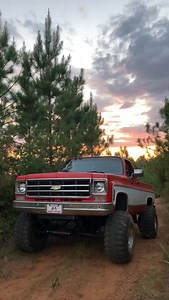 6.7K views · 4.2K reactions | Sweet 1978 Chevrolet K10 on 37” Super Swamper IROK Radials in it’s natural habitat! 落 Owner: Jacob Jones —————————————————— FOLLOW Ultimate Squarebody for more content like this! | Ultimate Squarebody | Facebook