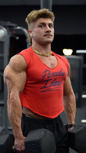 bodybuilding & strength | @ryan_jourv looking huge and shredded 💥💎💪 #thickmuscle #delts #bouldershoulders ##3dDelts #backmuscles #hunk #bodybuilder #bodybuilding... | Instagram