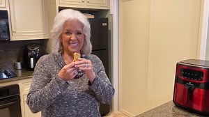 210K views · 601 shares | It's air fryer week on Love & Best Dishes, y'all! I'm jump-startin' it today with a healthy and delicious appetizer recipe, my Air Fryer Avocado Egg Rolls: https://www.pauladeen.com/recipe/air-fryer-avocado-egg-rolls/ Shop Paula Deen Air Fryers here: https://amzn.to/3msdxi3 Shop Paula Deen's Air Fryer Cookbook here: https://pauladeenshop.com/products/paula-deens-air-fryer-cookbook | Paula Deen | Facebook