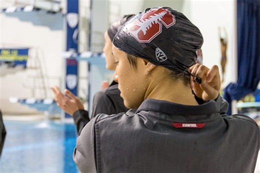 10 Ways to Easily Spot a Swimmer