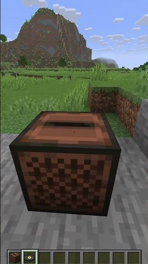 HOW TO PUT A MUSIC DISK IN A JUKEBOX! #shorts #minecraft #minecraftshorts #shortsviral #memes