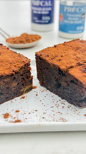 Ale Temporini | TORTA HUMEDAD DE CHOCOLATE Y BATATA Hoy les muestro cómo preparar, en pocos minutos y de forma súper fácil, una torta húmeda 🍰#SINGLUTEN... | Instagram