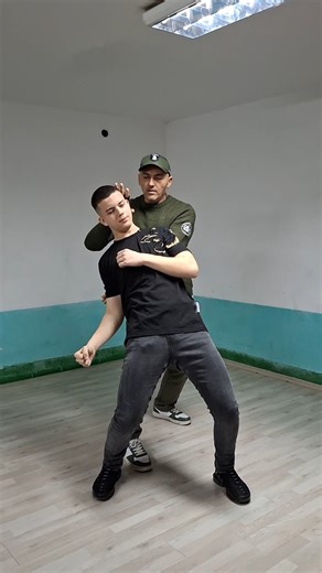 TRADITIONAL WING CHUN SELF DEFENSE TECHNIQUE! -MASTER LAZO NAUMOV #CombatwingchunNaumov #wingchunmaster #kungfumaster #selfdefenseinstructor #wingchunkungfu #wingchun #kungfu #martialarts #martialartstraining #trainingday #training #sports #selfdefense #streetdefense #Warriors #fighter #bestrong #bodyguard #nevergiveup #healthylifestyle #lifestyle #lifelessons #life | Combat Wing Chun - Master Lazo Naumov