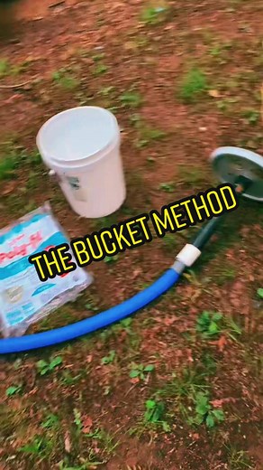 The bucket method! #swimmpingpool #wellwater #wellwaterproblems #cleanpool