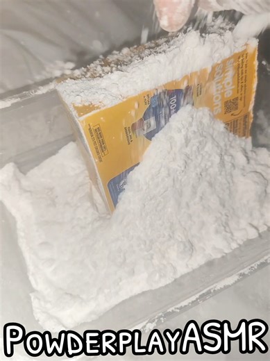 box powder play ASMR series: (double upload) one-hand play with the flash on. As usual,I got carried away 🤭 what's new?lol anywho, enjoy these delicious sounds 🤤 sidenote: I wish you all a Merry Christmas🎄❄️🥂(in advance). Sending love to you all!🫶🏾 #asmrsounds #relaxingvideo #powderplayasmr #laundryasmr