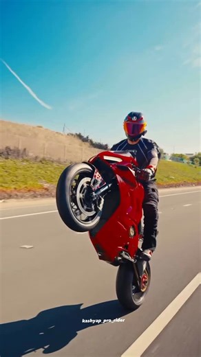 Anubhav_kashyap on Instagram: "Ducati v4s flyby . . . #bikers #instbike #ducativ4s #ducati #ducatimonstergram #ducatilife #ducatilove #superbikelife #trending #trendingaudio #reelitfeelit #reelkarofeelkaro #kashyap_pro_rider"