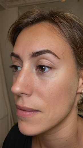 ✨Powder brows to softly rebuild and define the tails where hair was sparse. This is the immediate result — they’ll appear darker and more defined at first, but will heal to a much softer, lighter finish. We also refined the shape slightly, adding a subtle lift to the arch for a more flattering balance — all without removing any natural hair from the lower brow or tails. Perfect for creating fullness and structure while keeping the results natural and harmonious 🤍 #powderbrows #browtransformatio