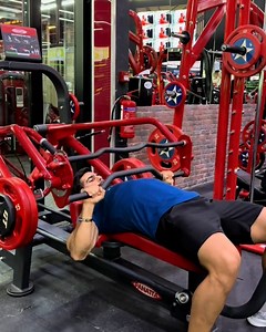1.2M views · 26K reactions | This unique bench press machine is something from the future ️‍♀️ | LADbible Australia | Facebook
