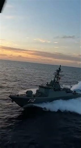 US destroyer at sea Main Gun Fire at Sunset 💥🚢 #Navy#navy #military#shorts