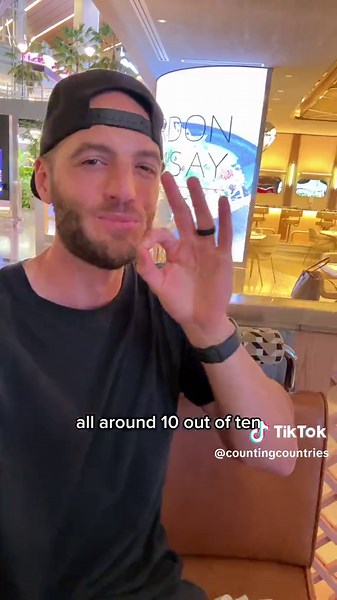 Do you think this is the best airport in the world? #qatar #doha #qatarairways #airport