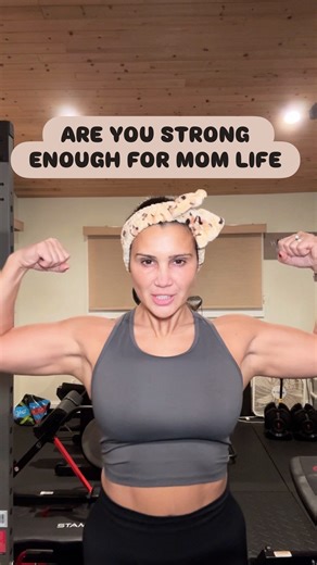 This is what mom fitness looks like — in the gym. I’m not training for a photo shoot. I’m training for real life. Every rep is for the car seats, the laundry, and the kid who suddenly can’t walk. If you’re a mom, consistency doesn’t mean perfect workouts. It means showing up when you’re tired and doing what you can. You don’t need longer workouts. You need repeatable ones. And yes — coming to the gym at all is the win. | Anna Nova