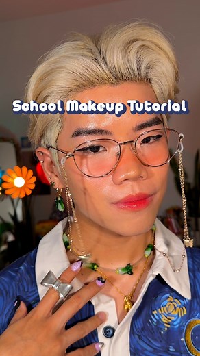 Freddie ⋆˙⟡ 🌻 on Instagram: "AD | High School Makeup Tutorial using the new products from @thecremeshop and BT21 minini Collection! - Flex Brow - Deep Brown - Liplock Lip Liner in Encore - Black Eyeliner + Heart Stamp - Magic Pop Tinted Lip Jelly Lip Oil - Mango Smoothie Lip Masque #thecremeshop #BT21 #BT21minini #thecremeshop #CVS #makeup #makeuptutorial"