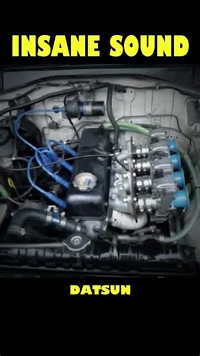 Wild Carb Sound! Old DATSUN 1200 Revving #sunny #old school jdm