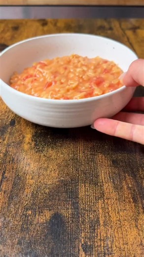 Marina Georgallides🌞Food Content Creator✨ on Instagram: "TOP RECIPES OF 2025: part 2 This creamy tomatoey orzo from my series OnlyCans is guaranteed to have you hooked, and you’ll know exactly why once you try it ✨ 📌RECIPE BELOW - serves 3-4 Gather 2 tbsp oil 1/2 tsp garlic granules 1/2 tsp chilli flakes 1 can of chopped tomatoes 1 can of reduced or full fat coconut milk 300g orzo 1/2 vegetable stock cube, dissolved in 400ml hot water Salt and ground black pepper to taste Method 1.) To a large