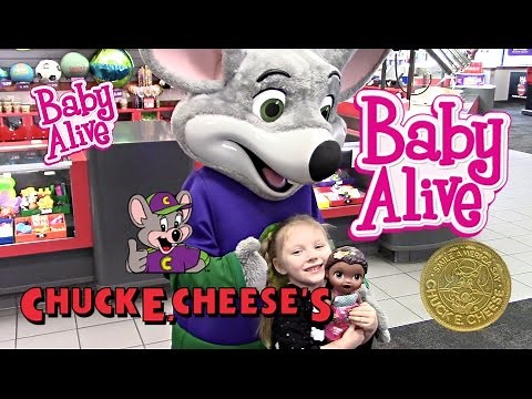 BABY ALIVE goes to CHUCK E CHEESE! The Lilly and Mommy Show! Baby Alive toy play. Games and Prizes