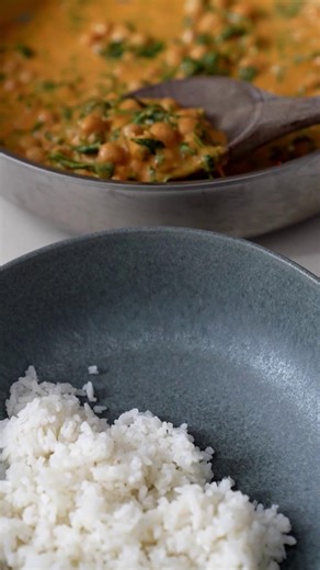 Made in 20 minutes and ridiculously delicious! Comment "recipe" to get this chickpea curry in your inbox! https://pinchofyum.com/chickpea-curry | Pinch of Yum