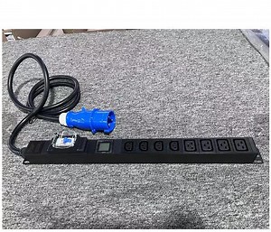 [Hot Item] Durable 6 Outlet IEC C13 LCD Metered Power Distribution Unit (PDU) for Data Centers