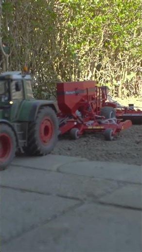 Was ein GIGANT! Unter diesem Link gelangst du zum ganzen