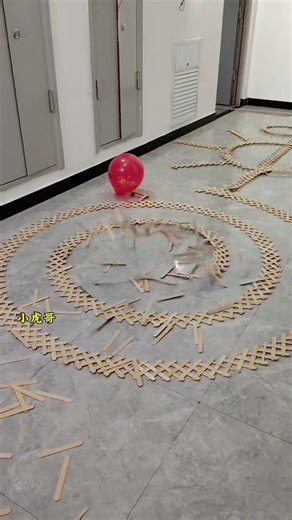 每日亿摆 #雪糕棒多米诺 祝大家好运连连 #是时候展现真正的技术了 #创意手工