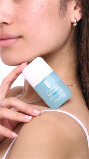 Clinique on Instagram: "NEW from the Clinique Lab✨ Pick this—not your pimples. Because when your pimples shrink, you’re less likely to pester them. Enter our NEW Acne Solutions Advanced Clinical Clearing Gel 👇 ✨ Advanced NEW formula with 2% salicylic acid. ✨ Clinically proven to start reducing the size of acne in 1 hour.* Plus, it’s: 👩‍⚕️ Dermatologist tested. 🧪 Allergy tested. 🚫 Fragrance free. *Clinical testing on 31 women after using product once."