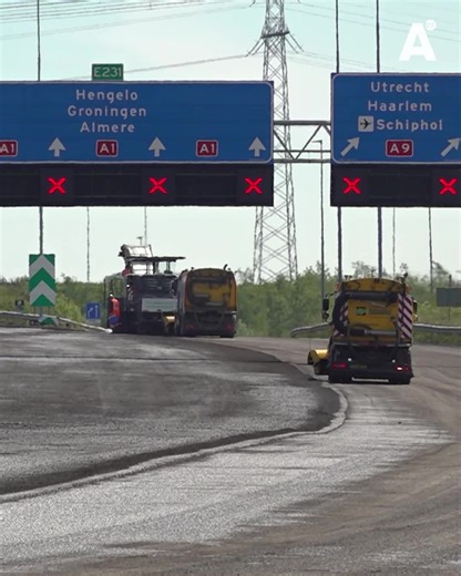 De ring Zuid en Oost zijn sinds vorige week weer open, maar nu zijn de werkzaamheden verplaatst naar de Tweede Coentunnel en de A4. De extreme verkeershinder in en rond Amsterdam blijft dus aanhouden. Eén ding is zeker: houd rekening met veel extra reistijd. Kijk hier voor de laatste informatie over de werkzaamheden: at5.nl/artikelen/233509 Dit programma wordt mede mogelijk gemaakt door Amsterdam Bereikbaar. | AT5