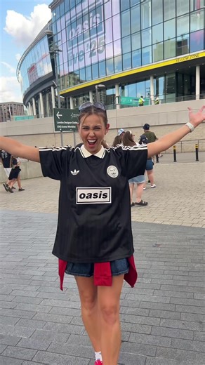 Oasis Live in Wembley: Experience the Magic