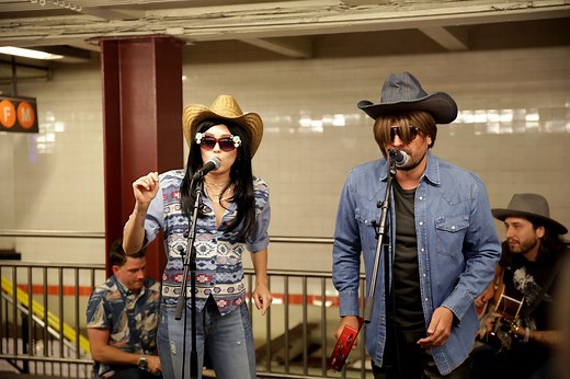 Watch Miley Cyrus and Jimmy Fallon Sing "Jolene" in Disguise in the NYC Subway