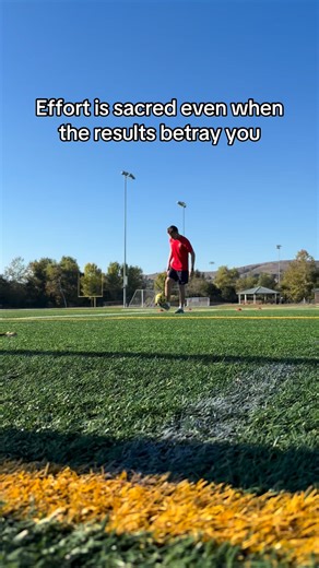 Creating a better version of yourself one rep at a time ☝️ #new #post #soccer #trending #training | Damien Kvanda | Facebook