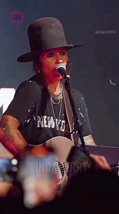 "Linda Perry". Vocalista da banda, 4 Non Blondes_What’s Up?☆☆☆ | Músicas Recordar é Viver