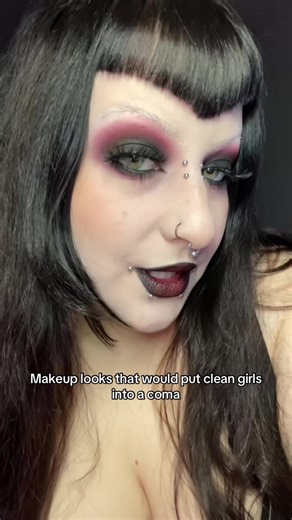 Bold Goth Makeup Trends to Try This Season