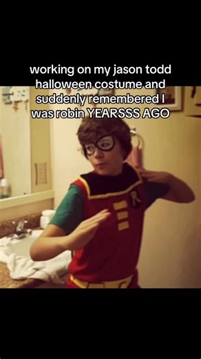 Dawson Clay | cracks me UP 😂😂 #robin #redhood #jasontodd #halloween #batman #thebatman #batmanandrobin #teentitan #batmanundertheredhood #jasontoddedits... | Instagram