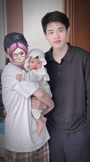 Em Chíp và Chú Bắc đẹp trai thu hút