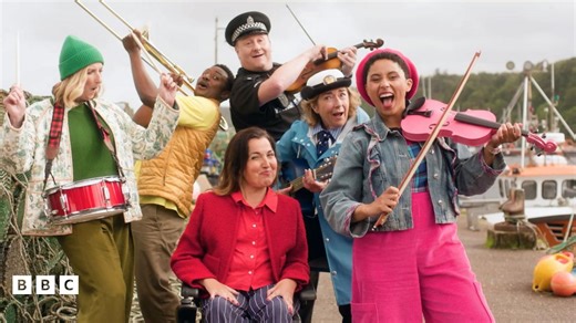 Sing along with the Balamory characters