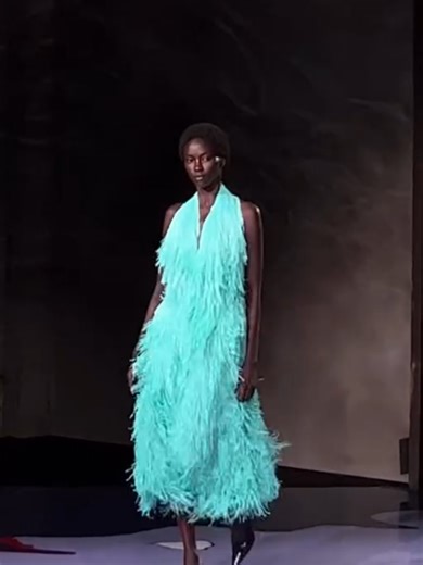 Anok Yai: La Nueva Cara de Bottega Veneta