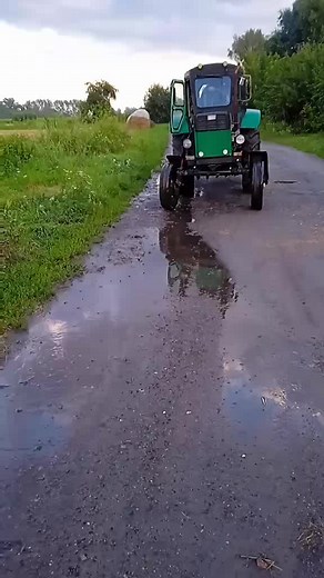 Efficient Tractor Plowing Techniques for Farmers