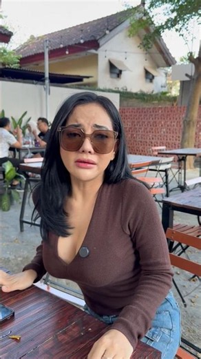 Lala Widi gets tricked by Dellu Uyee