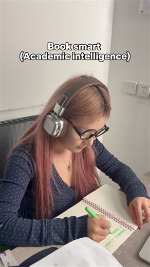 ✨ The smartest students aren’t just book smart — they’re adaptively smart ✨ Let’s be real: the ones who win at college aren’t the ones who memorize every textbook word-for-word. They’re the ones who see a new tool and go, “How can this make my life easier?” 🚀 No more clinging to dusty old study habits. These students swap passive rereading for active learning — and it’s game-changing. They train their brains to recall info faster, grasp concepts sharper, and actually enjoy the process before ex