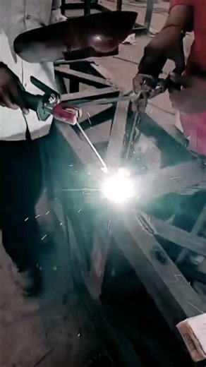 welding tools tips👨‍🔧 fabrication welding🛠️ hard work..#shorts #shots #short #shortshorts #short