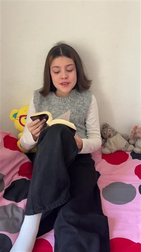 Team ville, montage, mer ? Et toi ? Tu fais quoi pour les vacances ? Dis le moi en commentaire ❤️ City team? Mountains? Sea? And you — what are you doing for the holidays? Tell me in the comments ❤️ #cemonde #holidays #xmas