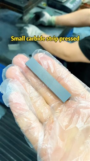 Just 2 seconds and a small tungsten carbide strip is pressed.#carbide #factory #carbidetools
