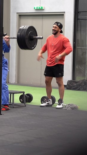 ‏Can i do with you?🤓 #anatoly #prank #fitness #pranks