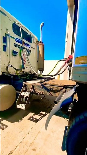 Coupling & Uncoupling semi trucks🚨 🆕 full video #truckdriver#trailer#education#canada#cdl#trucking